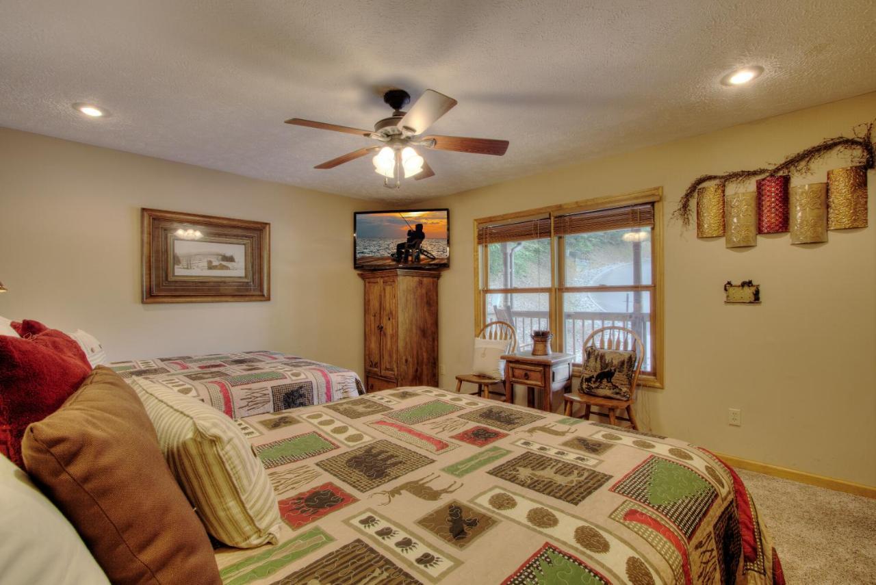 Gorgeous "Country Roads" By Honeybearcabins 4Br 4Ba, Next To Pool, Easy Drive, Main Strip Location! ピジョンフォージ エクステリア 写真