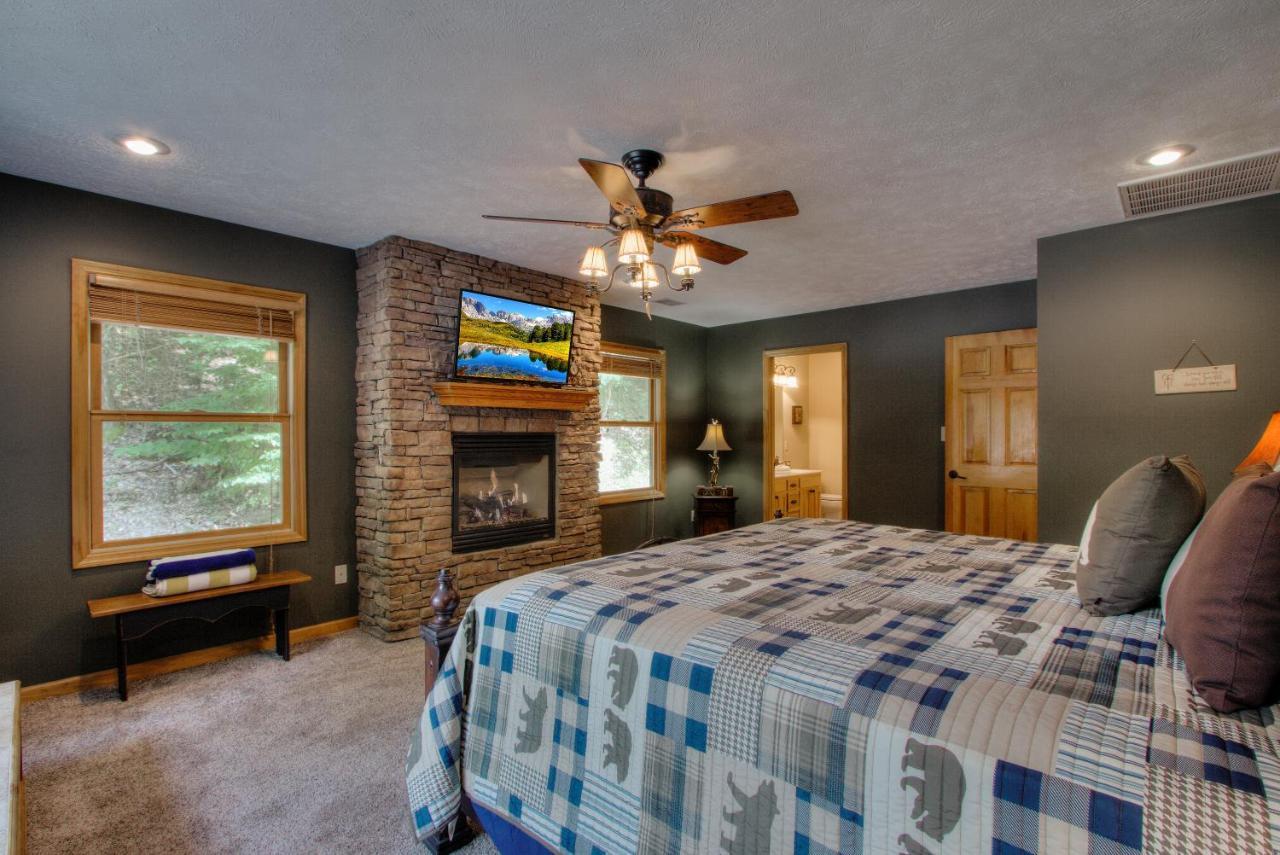 Gorgeous "Country Roads" By Honeybearcabins 4Br 4Ba, Next To Pool, Easy Drive, Main Strip Location! ピジョンフォージ エクステリア 写真
