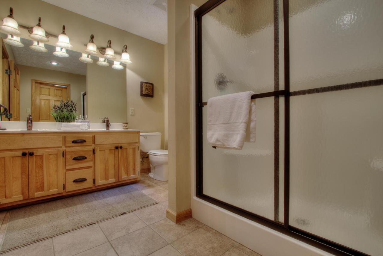 Gorgeous "Country Roads" By Honeybearcabins 4Br 4Ba, Next To Pool, Easy Drive, Main Strip Location! ピジョンフォージ エクステリア 写真
